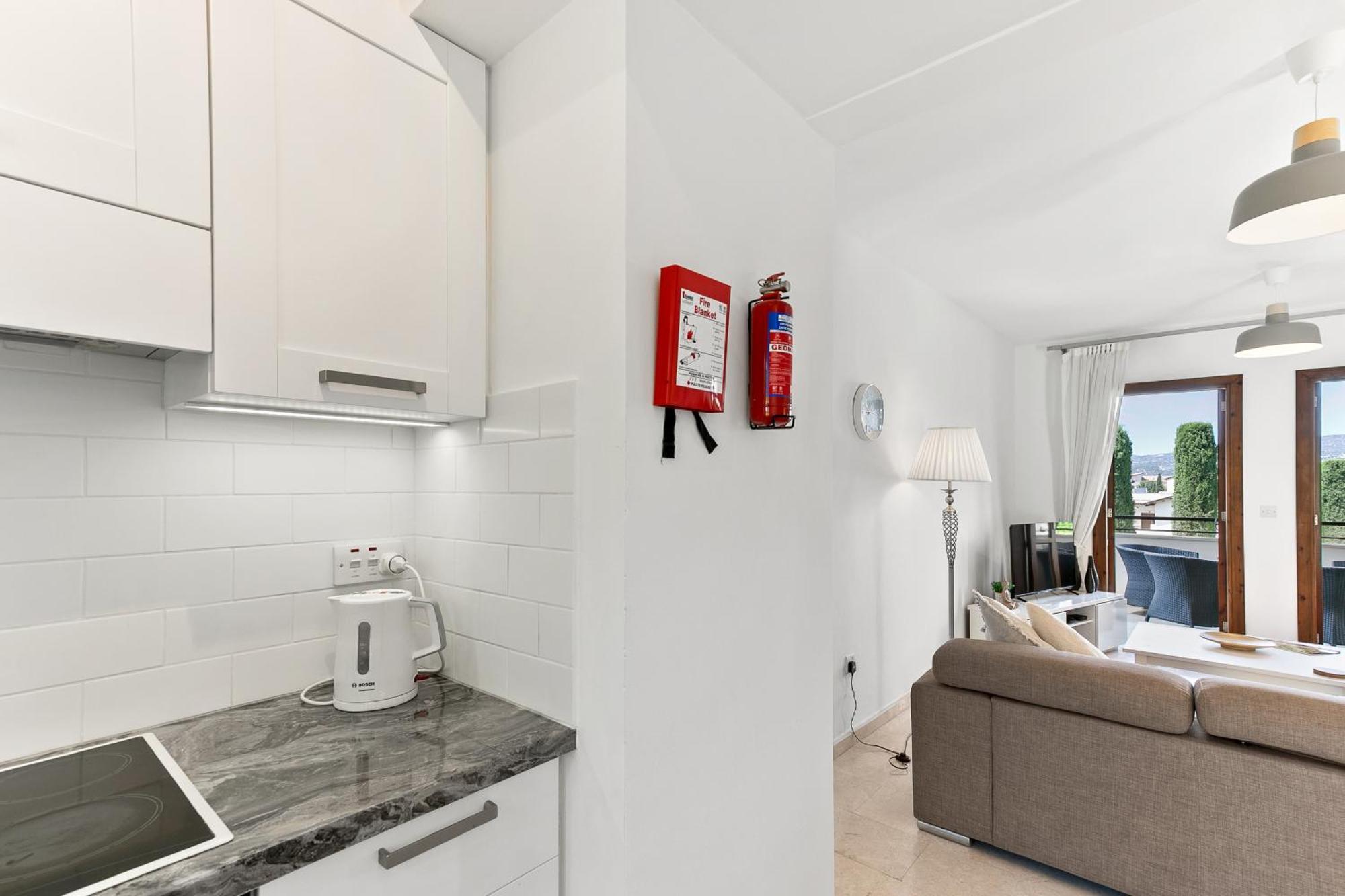 2 Bedroom Apartment Chloe With Communal Pool, Aphrodite Hills Resort Kuklia Zewnętrze zdjęcie