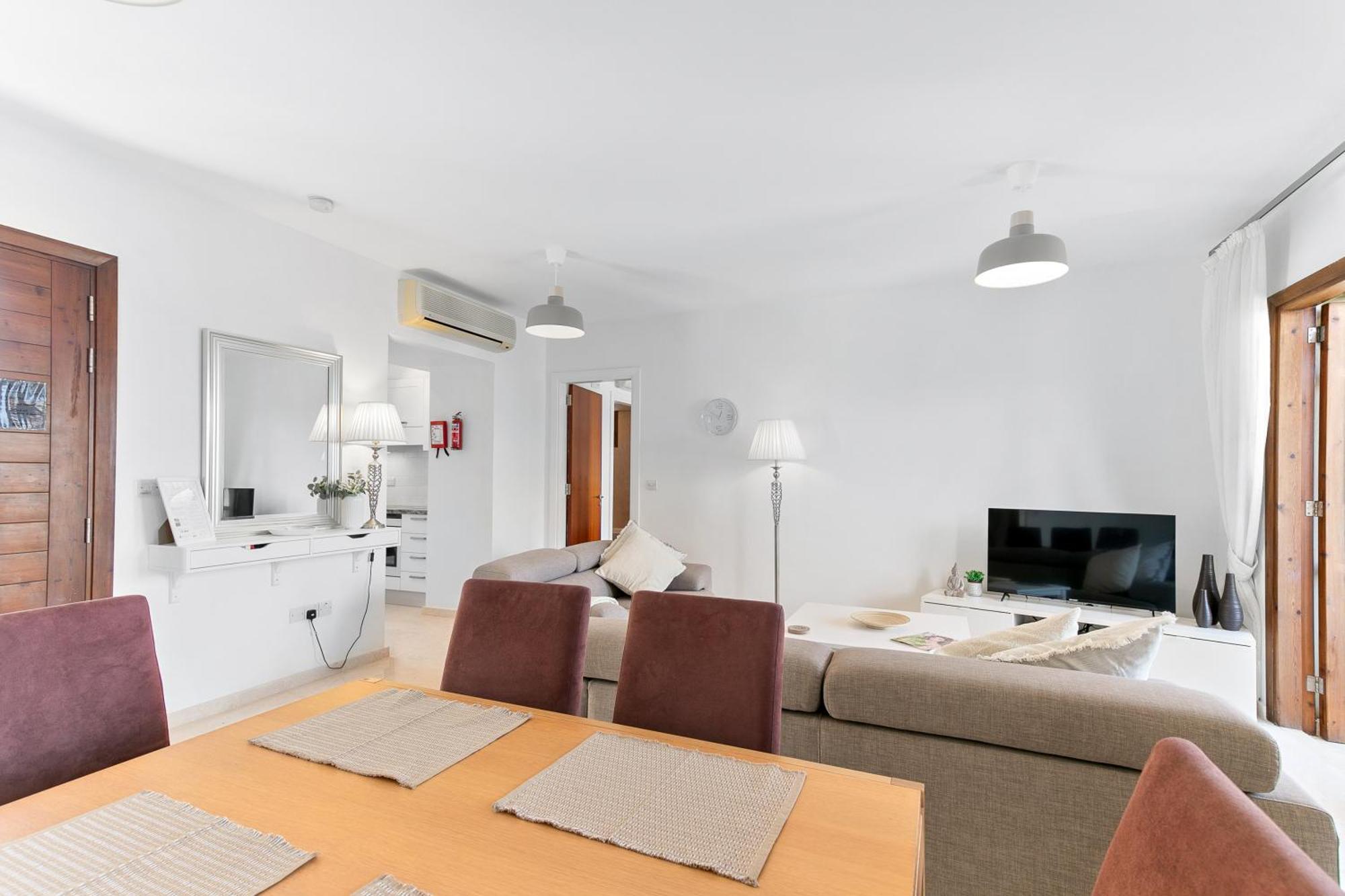 2 Bedroom Apartment Chloe With Communal Pool, Aphrodite Hills Resort Kuklia Zewnętrze zdjęcie
