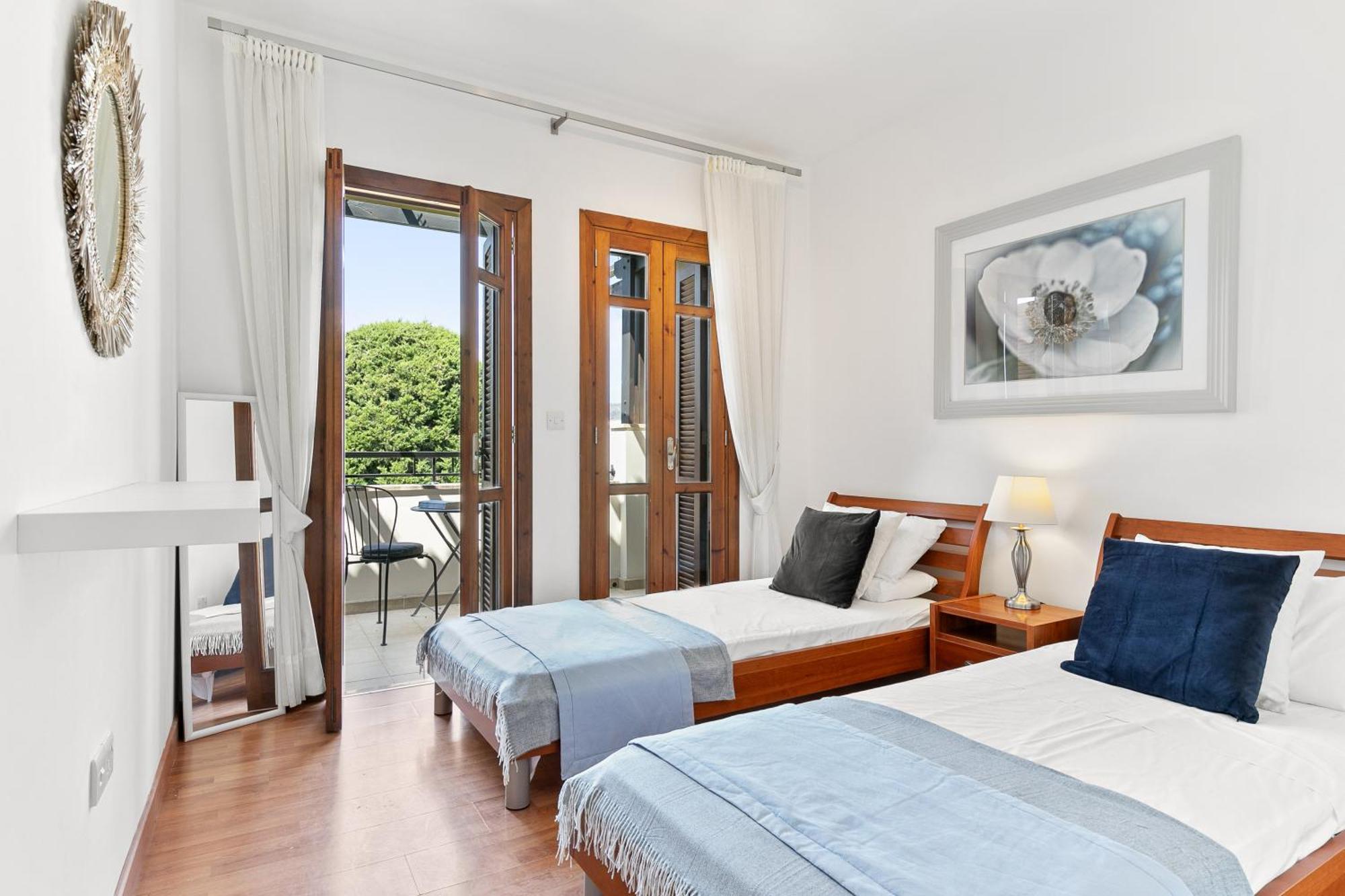 2 Bedroom Apartment Chloe With Communal Pool, Aphrodite Hills Resort Kuklia Zewnętrze zdjęcie